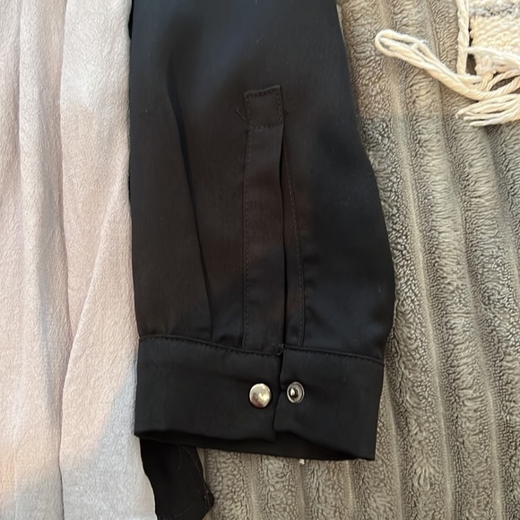Grey silk blouse with black sleeves , buttons in the back - Picture 3 of 4